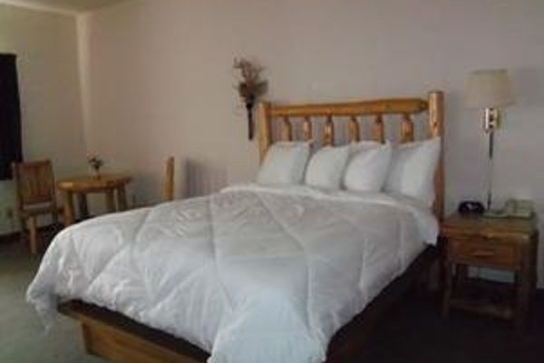 MAXFIELDS INN (Stanton)